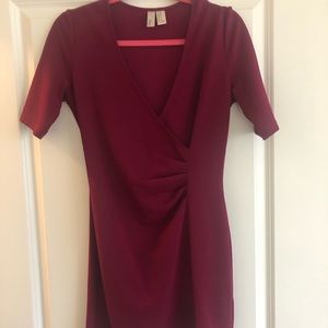 Short sleeve maroon dress